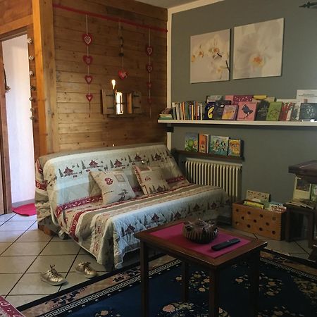 Apartament La Casa Del Bosco Aosta Zewnętrze zdjęcie