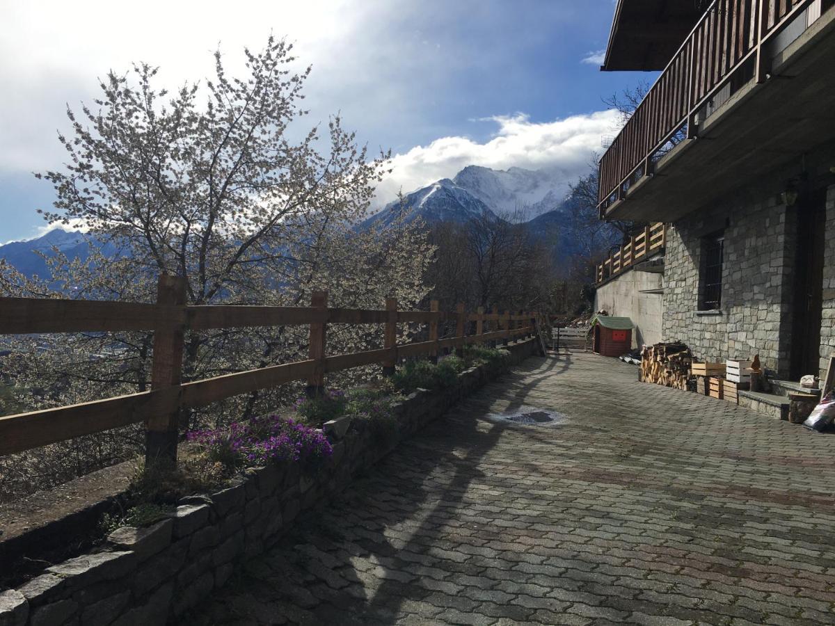 Apartament La Casa Del Bosco Aosta Zewnętrze zdjęcie
